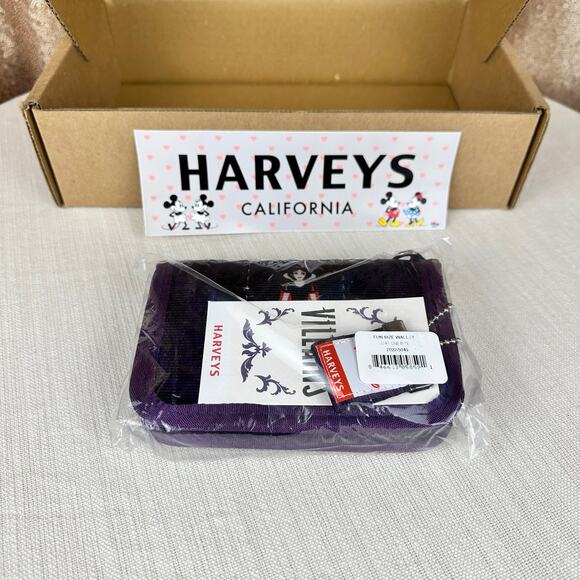 Harveys Just One Bite Disney Villains Snow White Evil Queen Fun Size Wal… main image 3